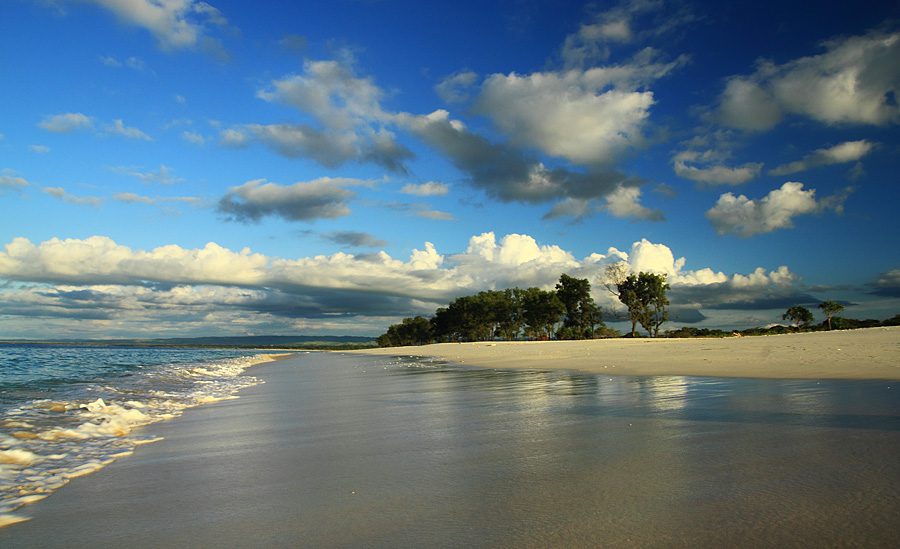 Pantai Mananga Aba Sumba: Panorama Eksotis di Negri Umbu Rambu