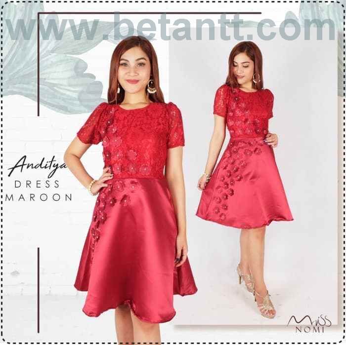 Model Baju Natal Wanita Terbaru
