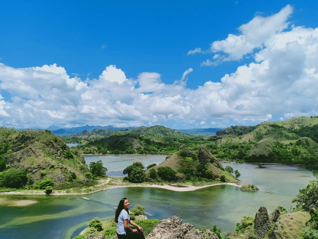 Bukit tersebut berada di Desa Tuamese, Kecamatan Biboki Anleu, Kabupaten Timor Tengah Utara (TTU).
